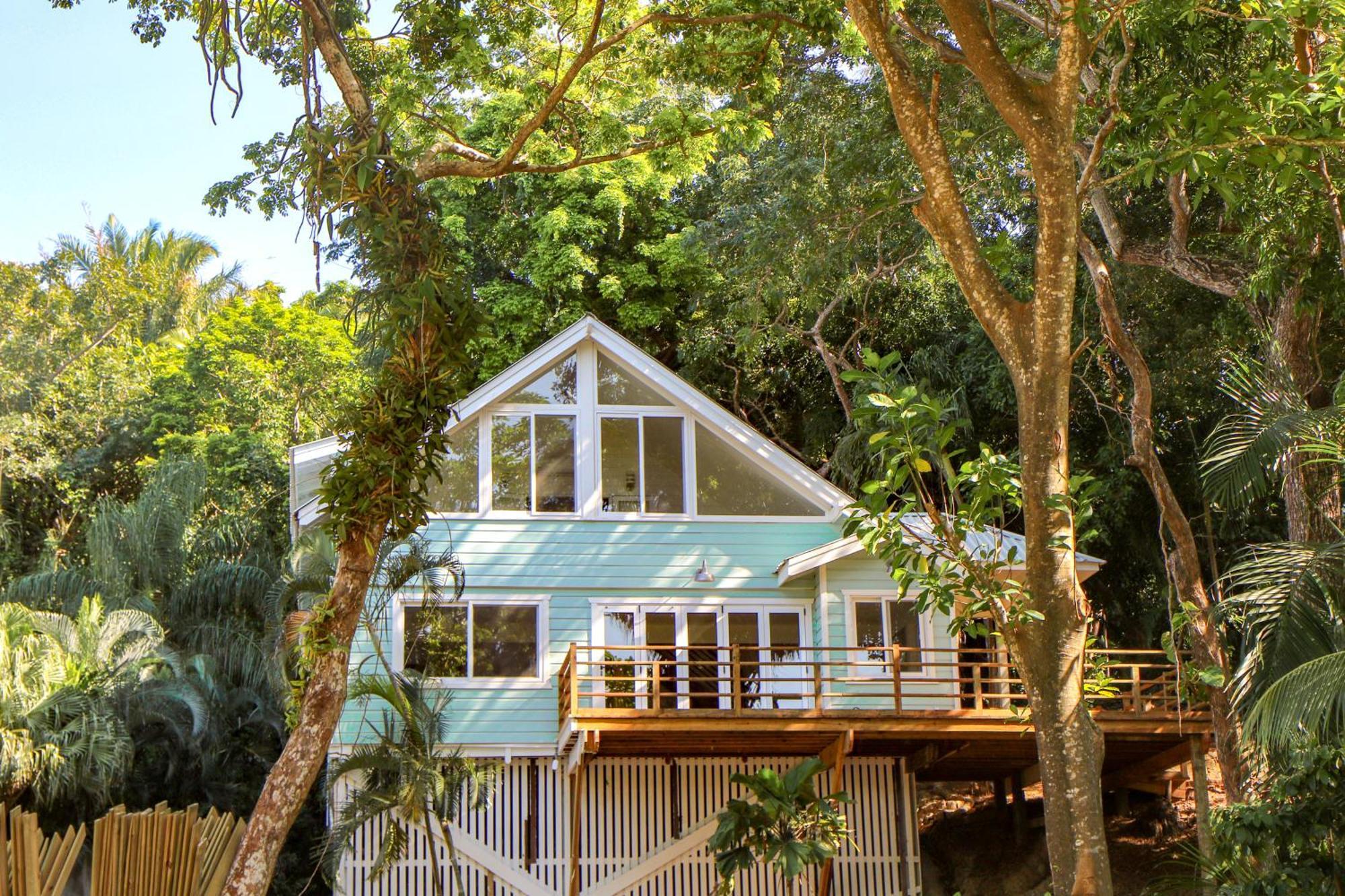 Luna Beach Luxury Boutique Beach Front Resort Jobs Bight Exterior photo